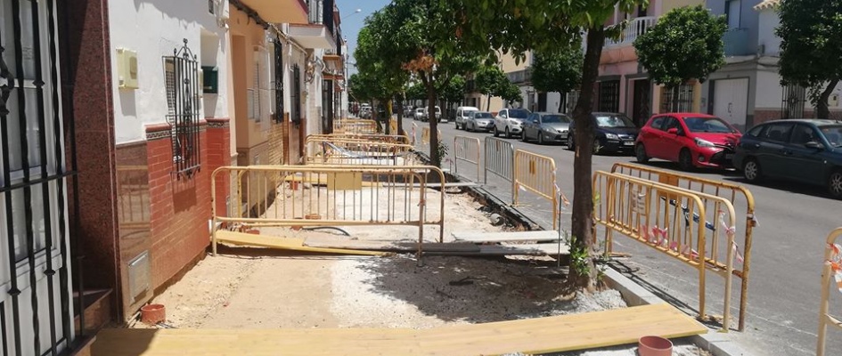 Obras acerado calle Cantareros 2