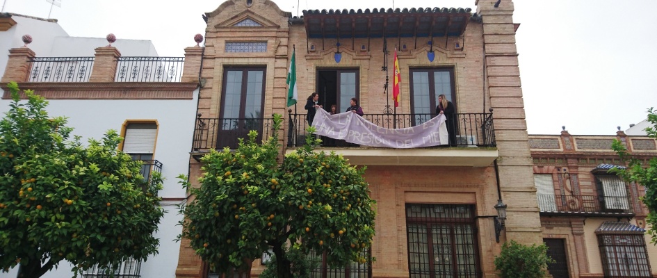 Pancarta_violencia_ayuntamiento_2016_3.JPG