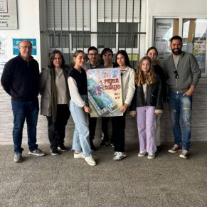 Alumnos cartel feria 2025