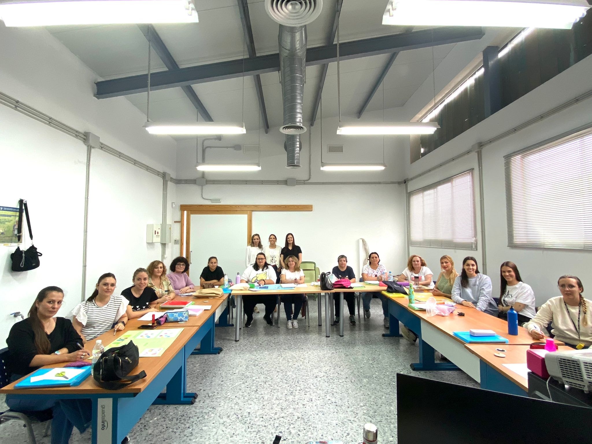 CURSO ATENCIÓN SOCIOSANITARIA