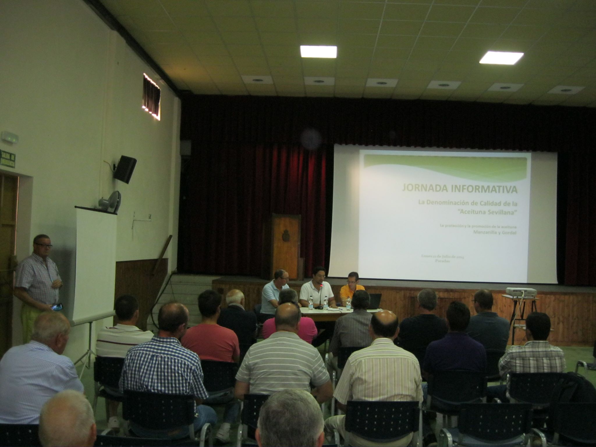 10353517_747891318608430_7136030436251200834_o