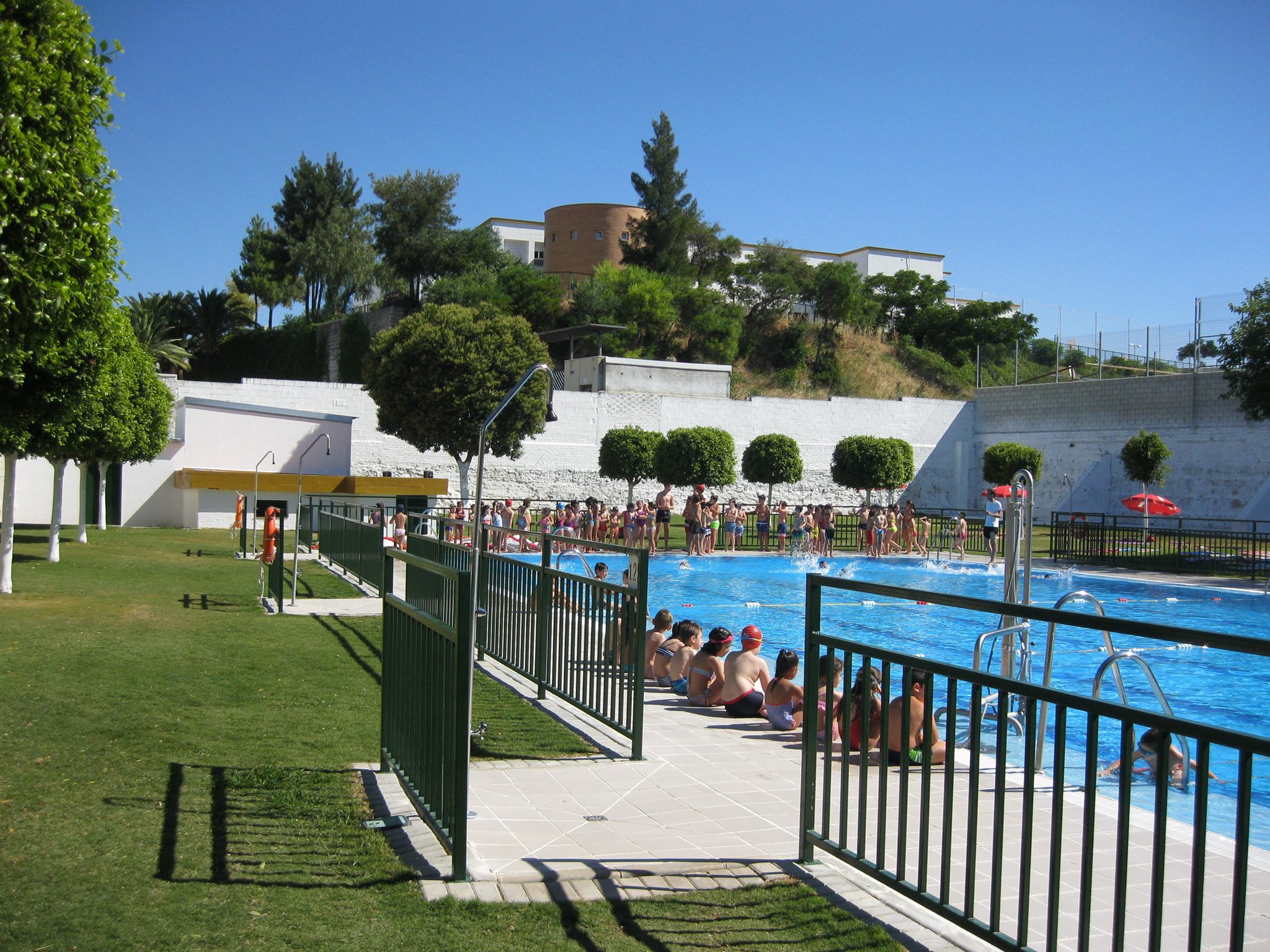 10477426_747945075269721_6535091694412874491_o