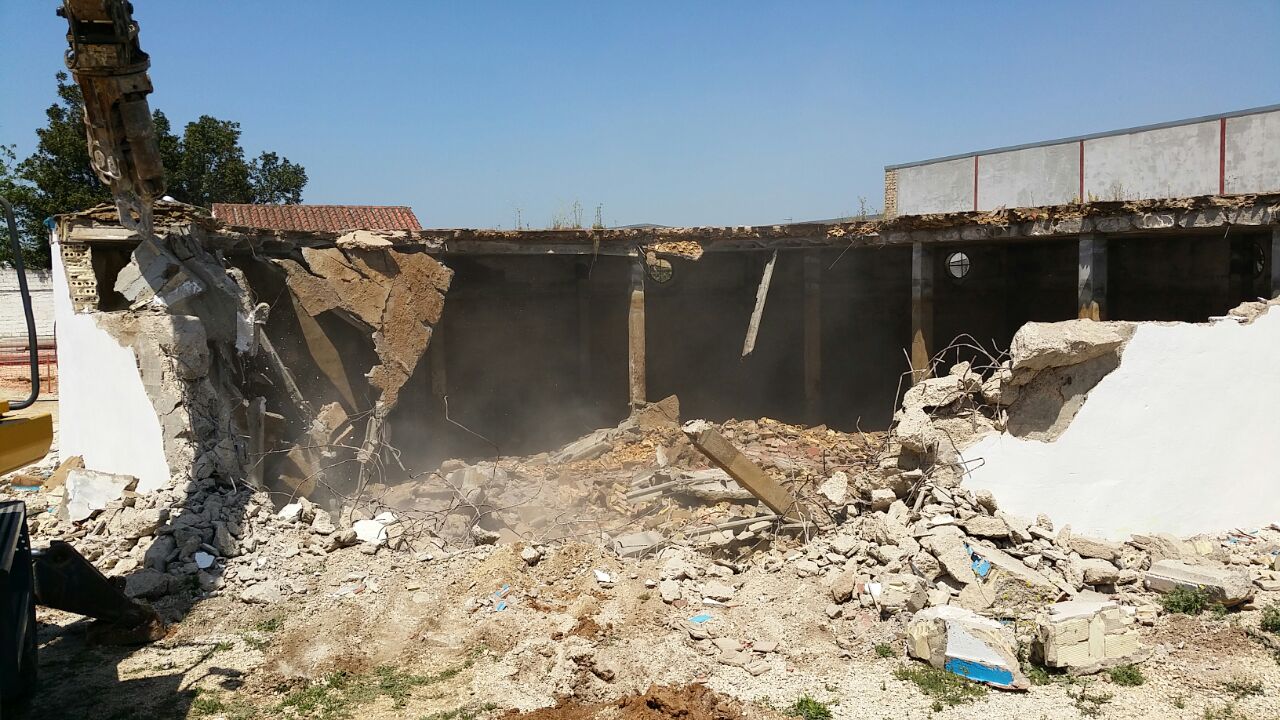 Derribo Deposito Aguas Paradas 3