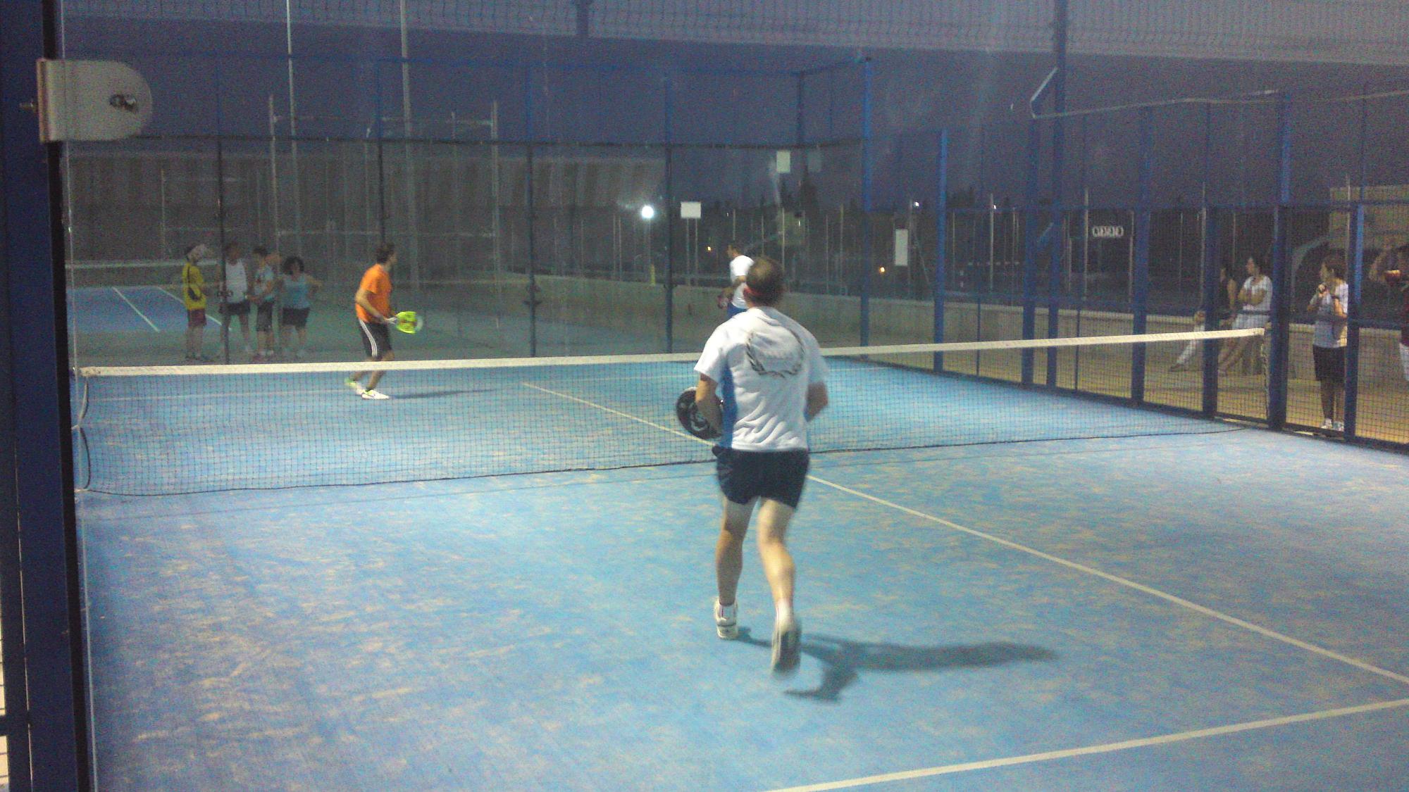 Padel_nocturno_2.JPG