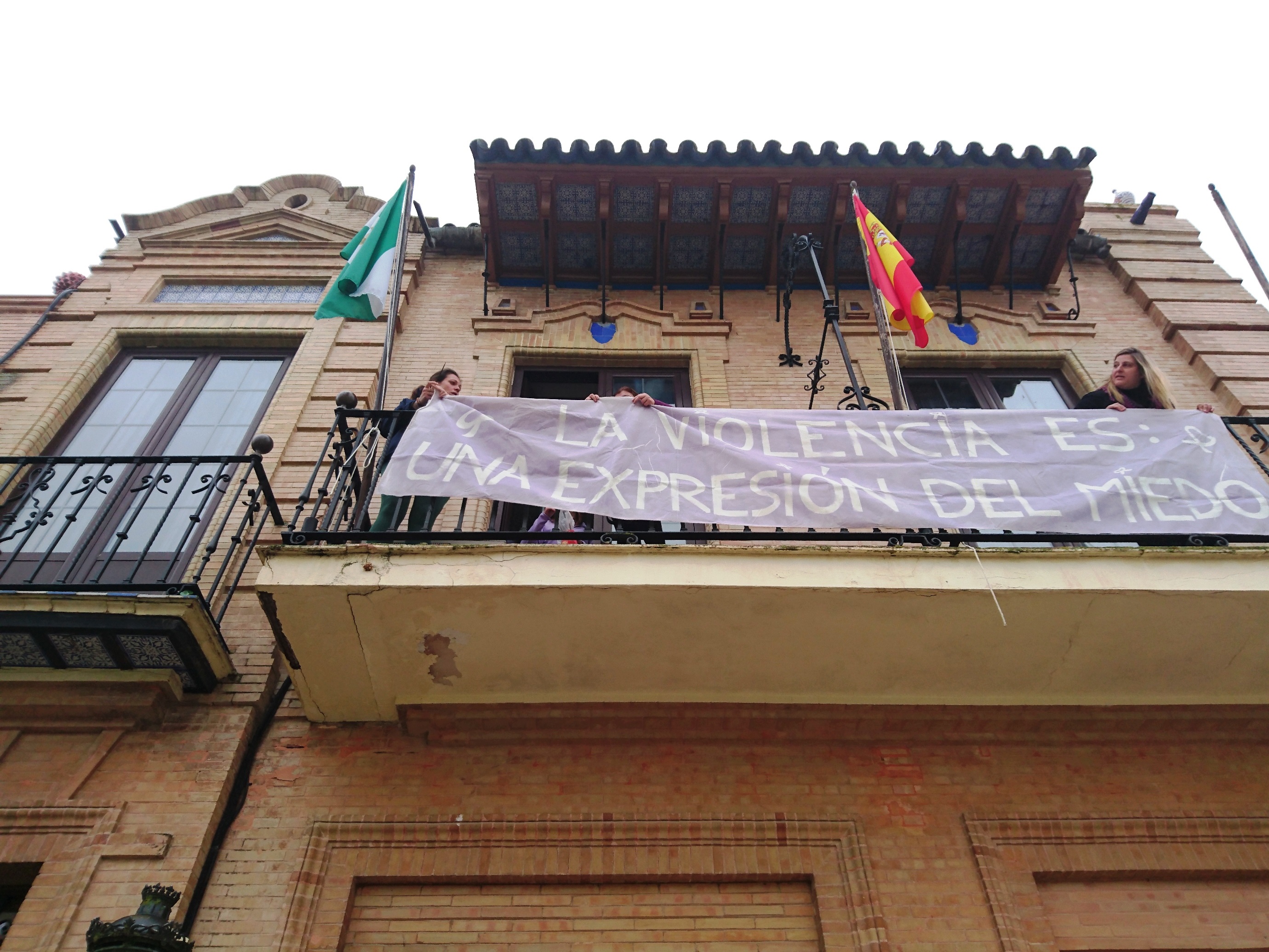 Pancarta violencia ayuntamiento 2016 1